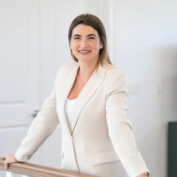 Portrait photograph of Olivia Bardinelli, REALTOR with United Realty Group in Boca Raton
